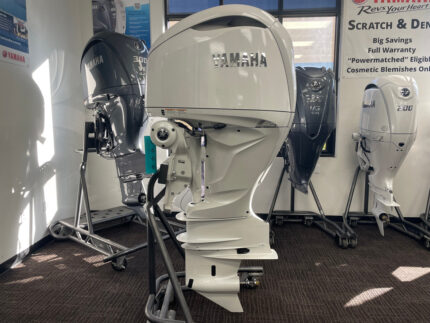 Yamaha LF350USA2 350HP white DEC outboard motor
